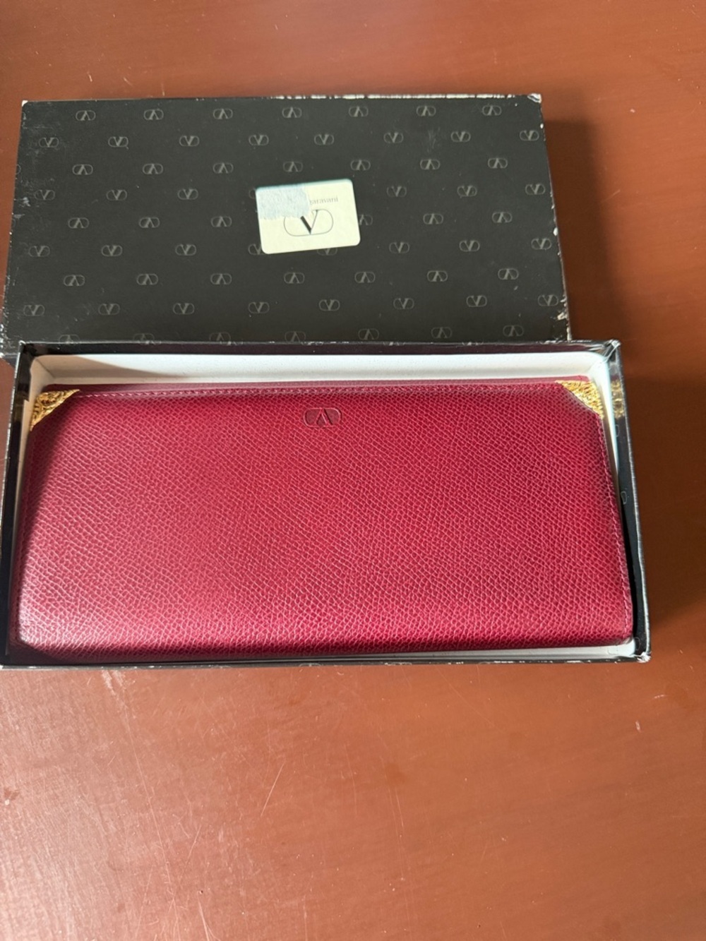 Authentic Valentino Garavani Red Leather Frame Wallet – Vintage